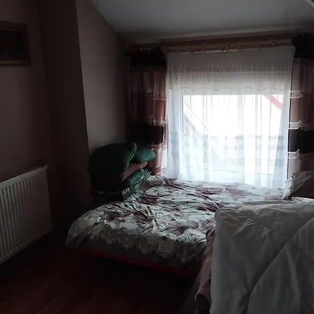 Hous * Pelnik